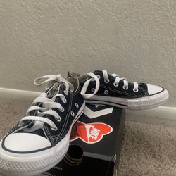 Used Size 12c Converse. Black And White