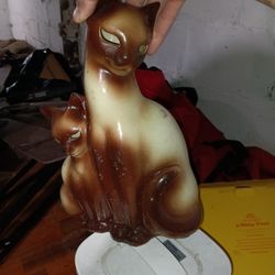 Antique Siamese Cat light 