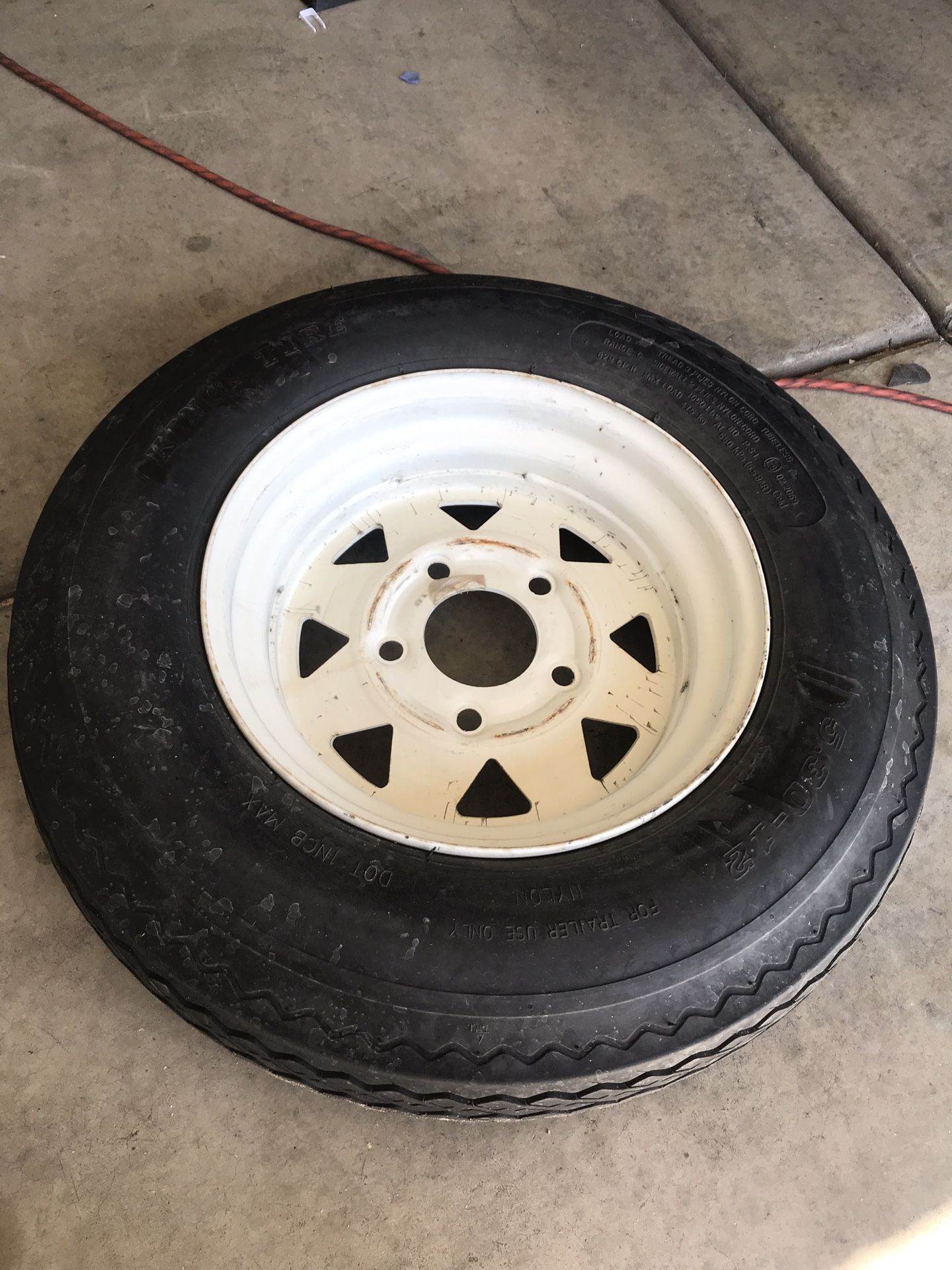 Trailer tire