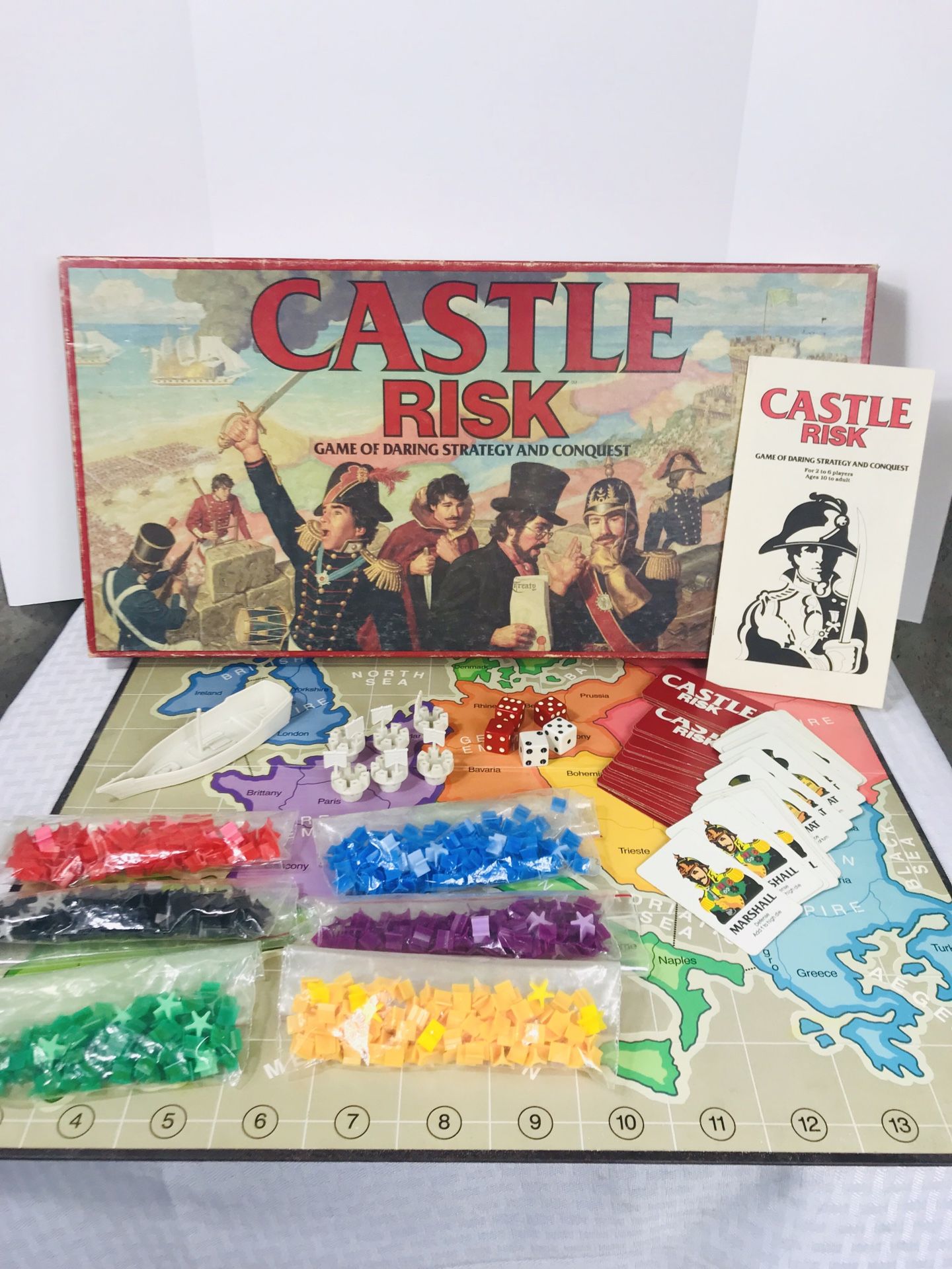 Vintage 1986 Parker Bros. Castle Risk Board Game