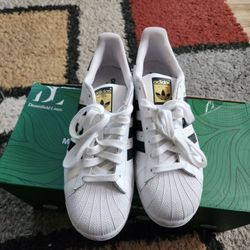 Womens Shoe Shell Toe Adidas 