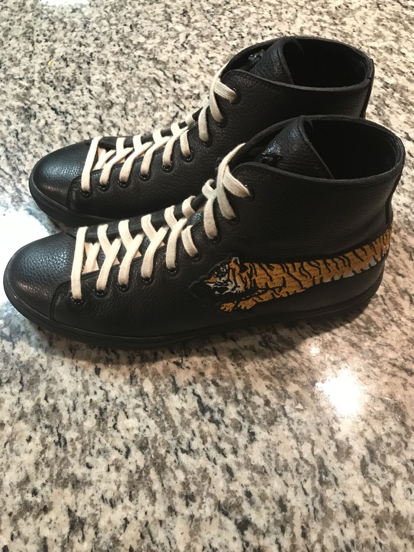 Gucci Tiger Sneakers