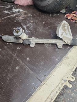 Racket and Pinion Elantra 2014