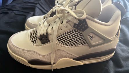 White Jordan 4s
