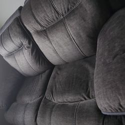 Bubba reclining loveseat in graphite