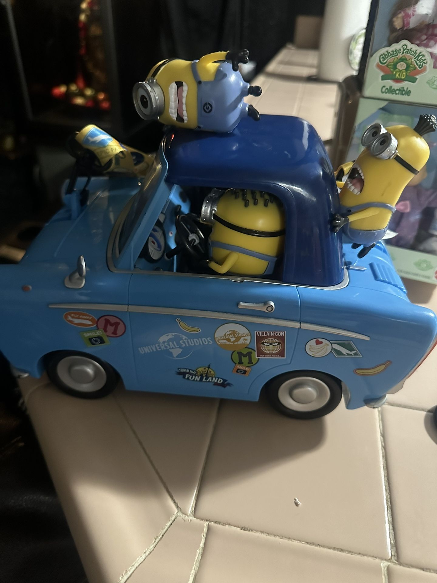 Universal Minion Popcorn Car