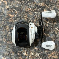 Abu Garcia Max Pro Baitcaster