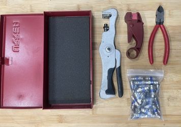 Coax Cable Compression Crimper Tool Kit Plus 40 RG6 compression Tips 