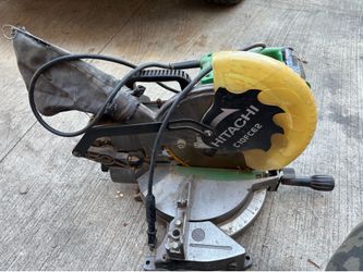 Hitachi C10FCE2 10-inch compound miter saw.