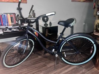 Huffy Cranbrook women's 26-inch cruiser bike