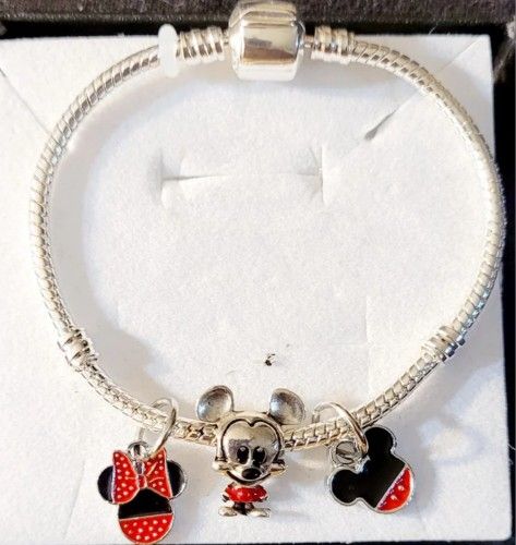 MICKEY MOUSE BRACLET W/ CHARMS