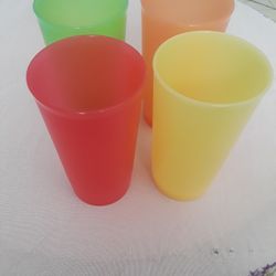 Tupperware Set4