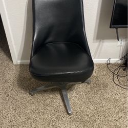 Black Leather  Chair 