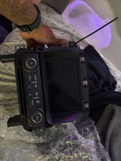 GM Car Infotainment Radio Touchscreen Unit