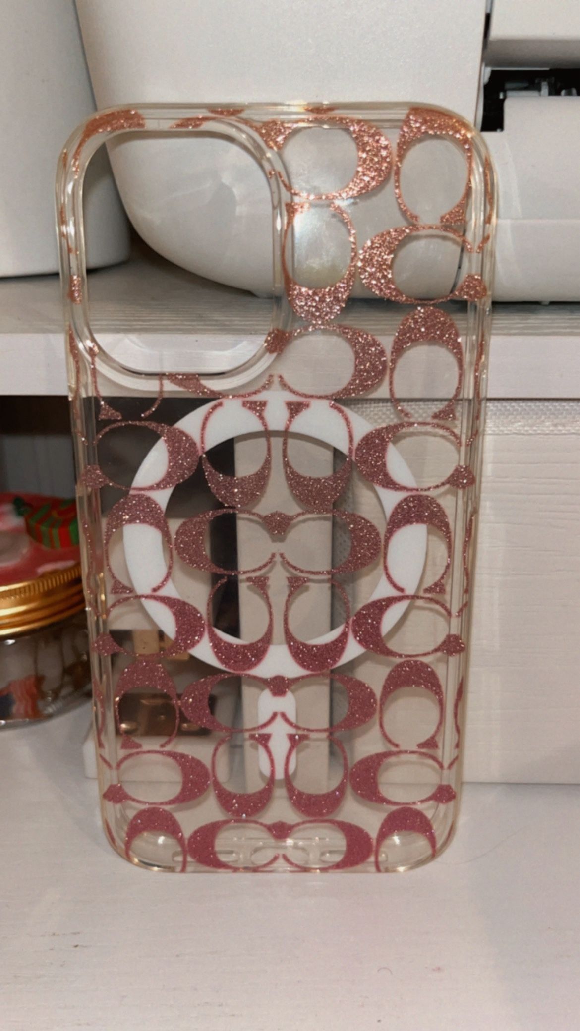 selling coach case for iphone 17