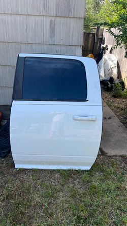 Diver Back door 2009-2018 ram sport 4 door