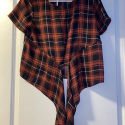Forever 21 Red and black plaid crop top with front tie