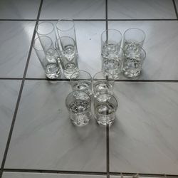 Unique like new 12 bar stylish glassware set, 3 different sizes