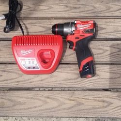 milwaukee m12 fuel hammer drill kit 