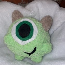 Crochet Green One Eyed Alien # 2