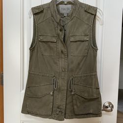 women's vest small military green color 