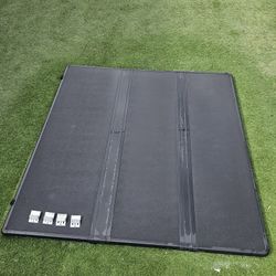 Toyota Tundra Tonneau Tri-fold Bed Cover