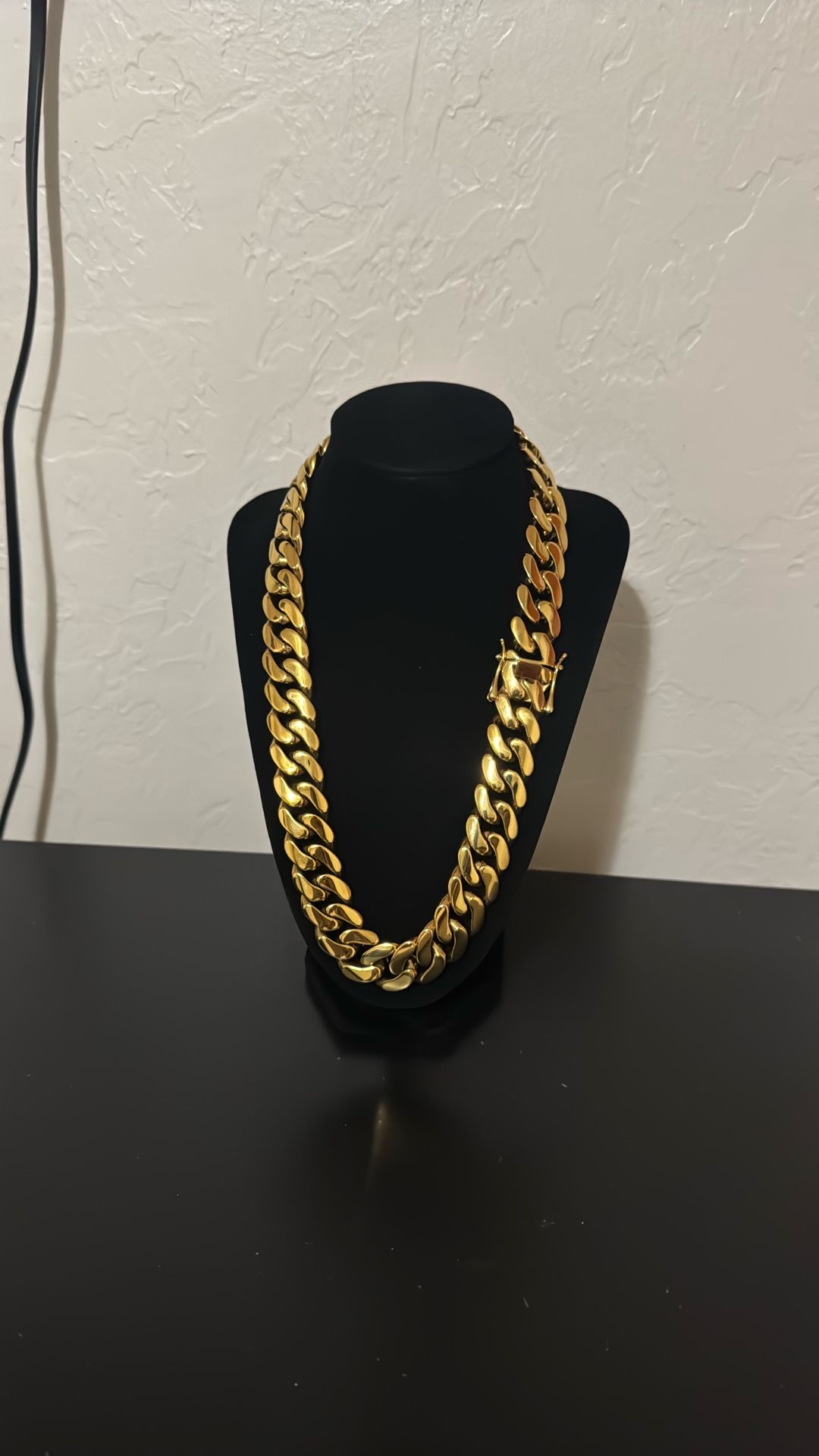Gold Cuban Link Chain