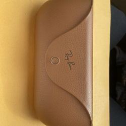 Ray Ban Meta Charging Case