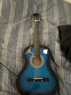 Guitar- look at the description👇
