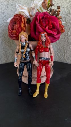 Marvel legends thundra and valkyrie