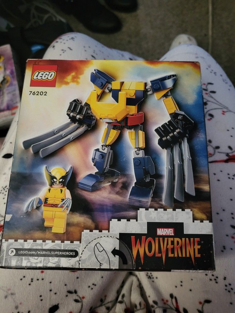 BRAND NEW LEGO MARVEL WOLVERINE SET