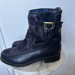 Women's boots size 40 Italy.