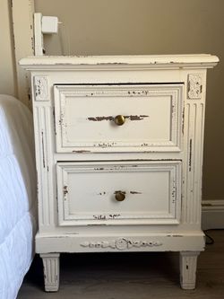 White Distressed Wood Nightstand with Two Drawer