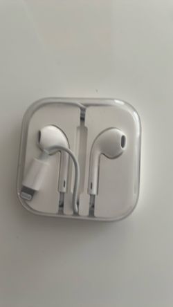 Apple ear pods usb