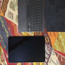Apple iPad Pro 11” (M4, 2024) 256GB + Magic Keyboard 
