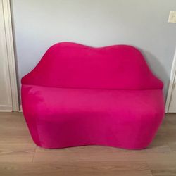 *BEAUTIFUL PINK VELVET LIPS LOVESEAT SETTEE SOFA*