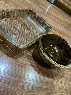 2 Glass Baking / Serving  glass casserole dish in a wicker basket carrier. 