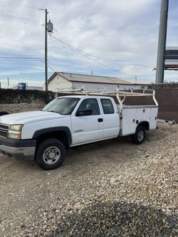 Chevy Silverado 2500HD Utility Service Truck 134k miles