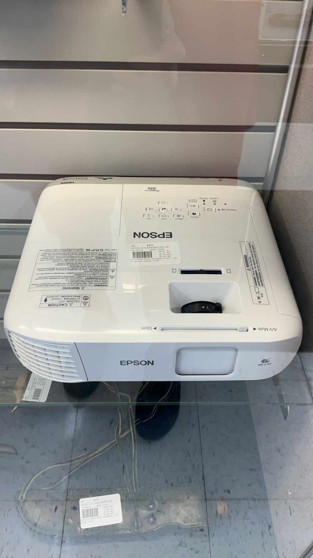 PROJECTOR