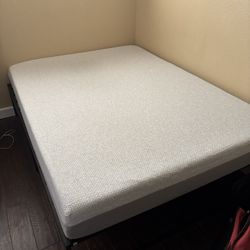 Full Size Bed Mattress W/Metal Frame