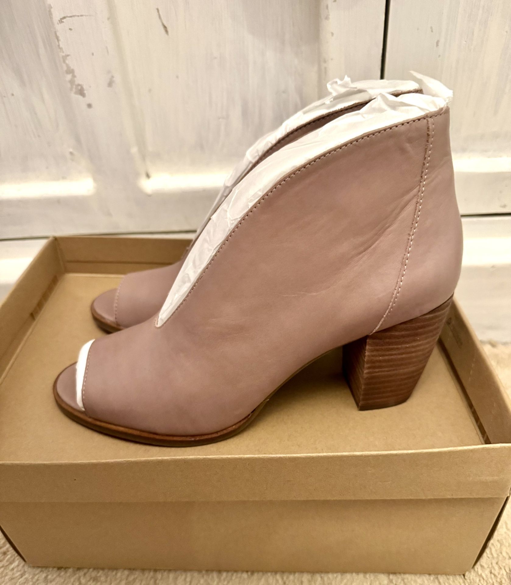 Rose Lucky Brand Leather peep toe boots