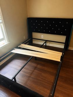 Queen Black Velvet Diamond Tufted Platform Bed Frame with Crystal Headboard & Wood Slats”