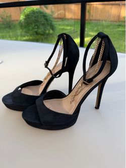 PICK UP TODAY – ALDO Black Shoes with Gold Chain Detail size 10