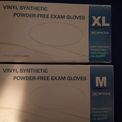 Medline Vinyl Powder-Free Non-Sterile Gloves SB512