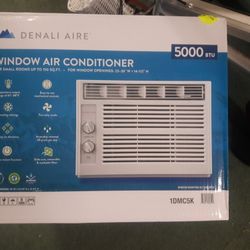 Window Air conditioner 115 Volt 5000 Btus