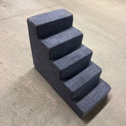 Pet steps 