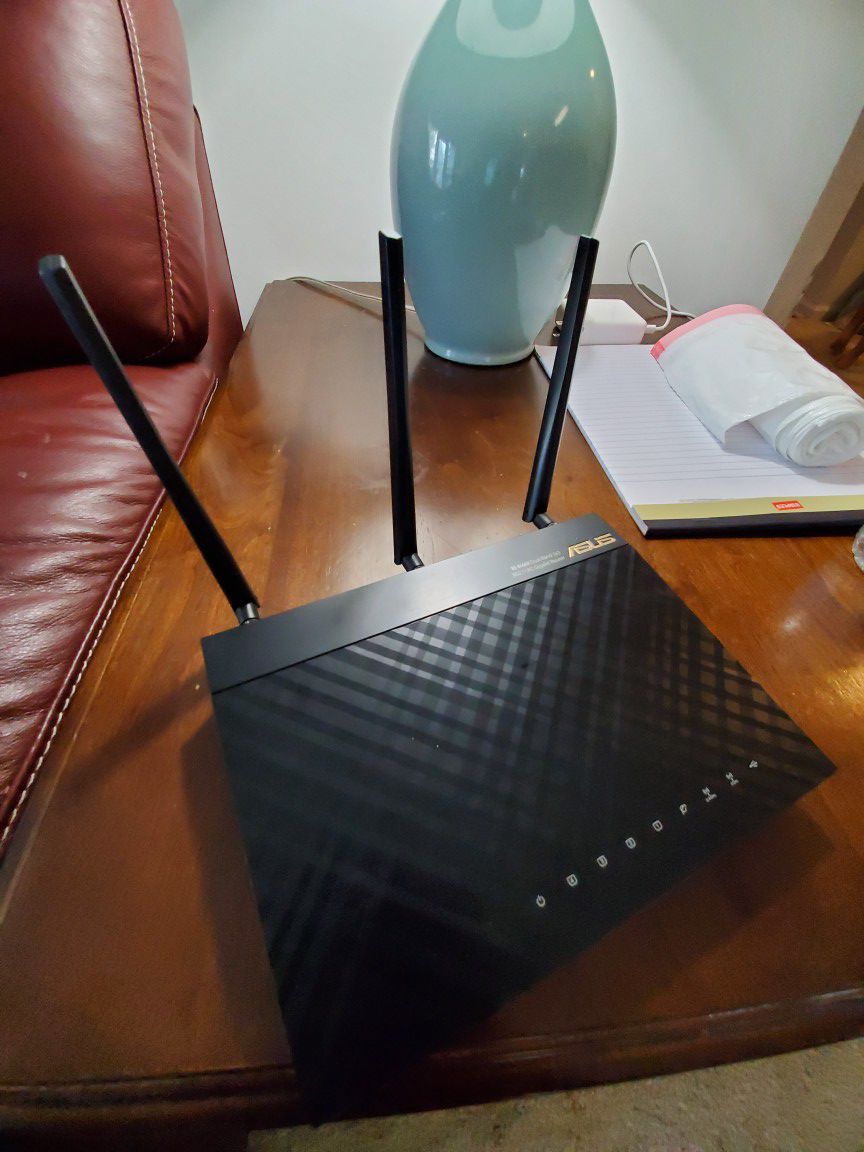 Asus RT-AC66U wireless router