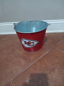 K C CHIEFS BEER BUCKET 