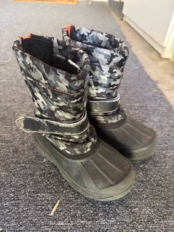 Boys boots
