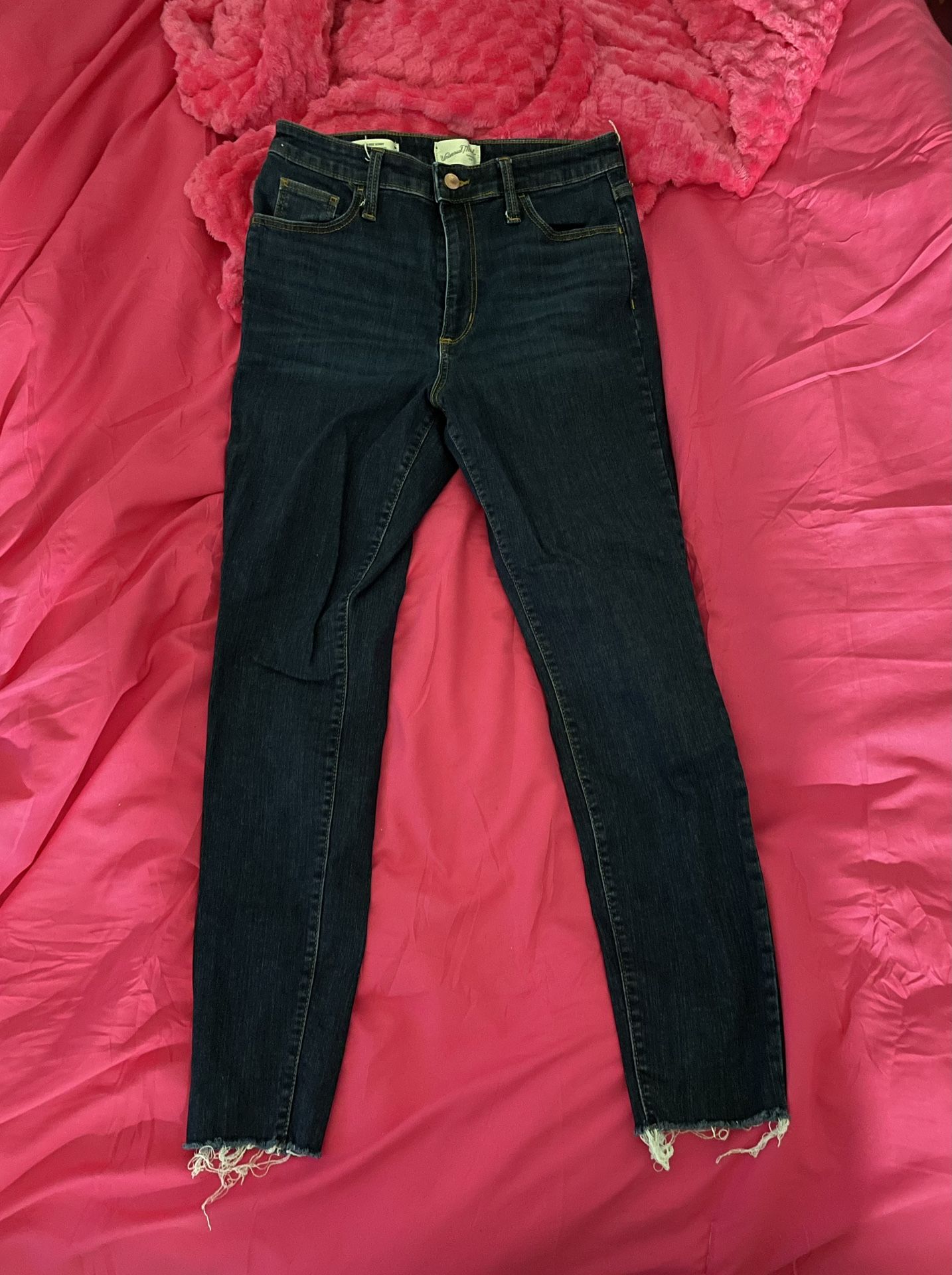Universal Thread high rise skinny jeans size women’s 8 29R like new only worn once
